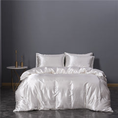 Simulation Silk Three-piece Duvet Cover Bedding