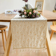 Daisy Tassel Table Runner